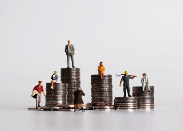 Crisi occupazione e disuguaglianze
